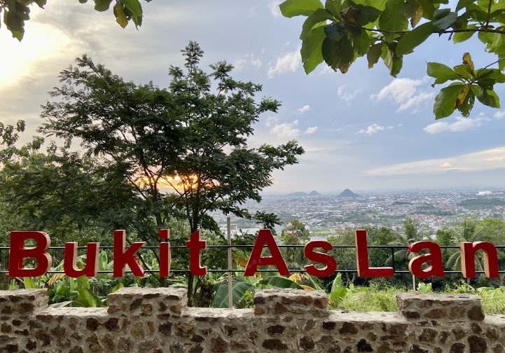 View Bukit Aslan Way gubak Sukabumi/photo. IST