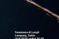 Penampakan Benda Bercahaya di Langit Lampung, Sabtu (4/4/2026)/ photo.Istimewa