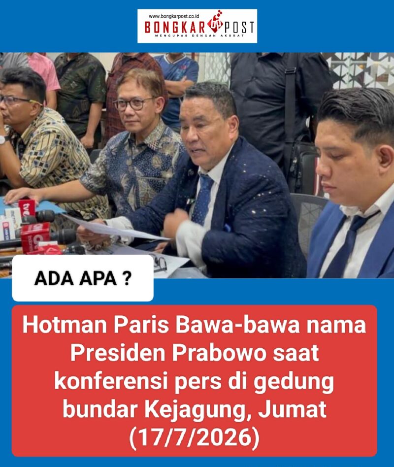Hotman Paris (no 2 dari kanan) saat konferensi pers di gedung bundar Kejagung, Jumat (17/7/2026)/ foto: istimewa 